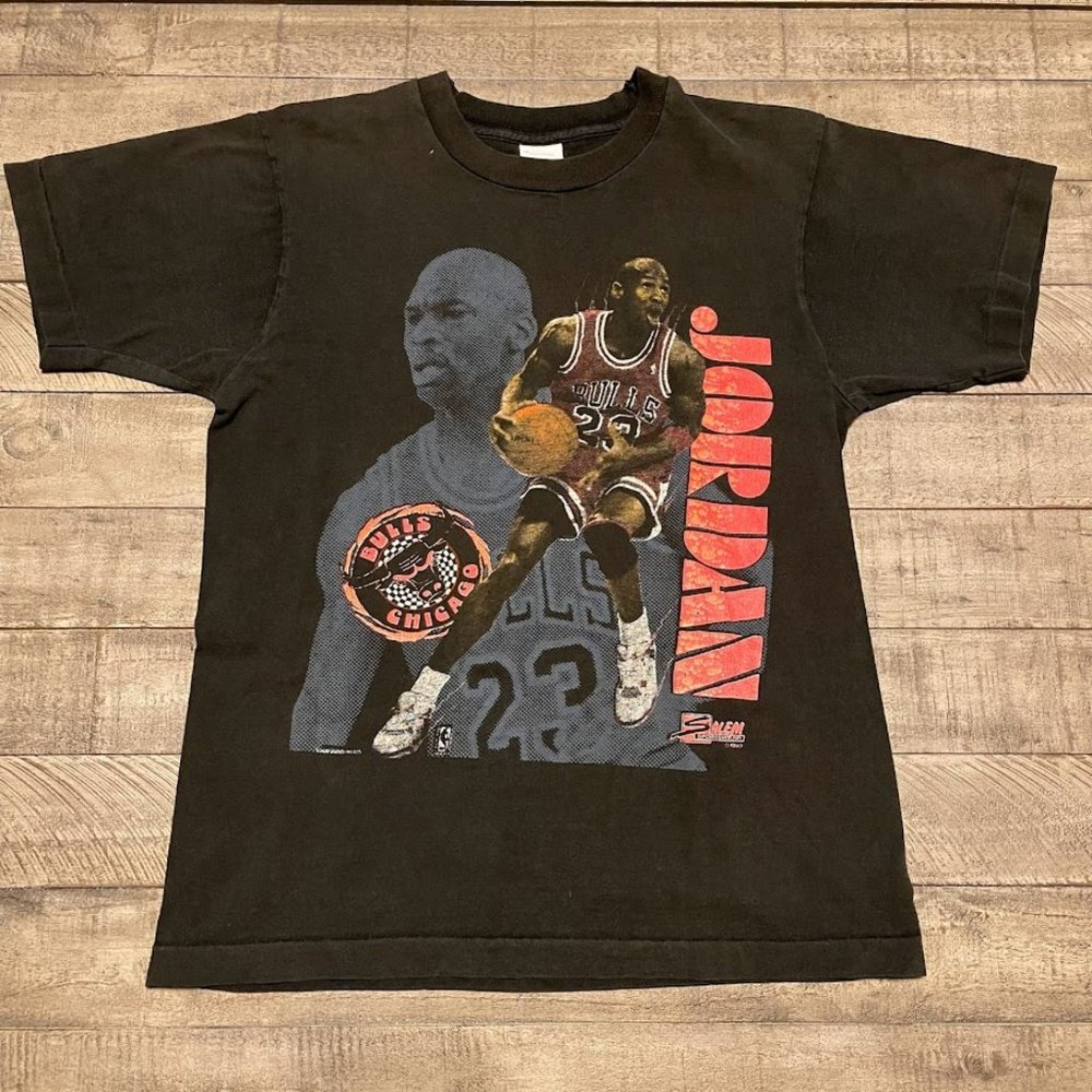 Vintage 90s Chicago Bulls Michael Jordan T-Shirt SALEM SPORTSWEAR Size Medium